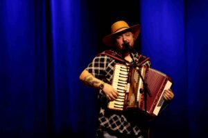 AML Cultural põe Londrina na rota dos stand-up comedies brasileiros
